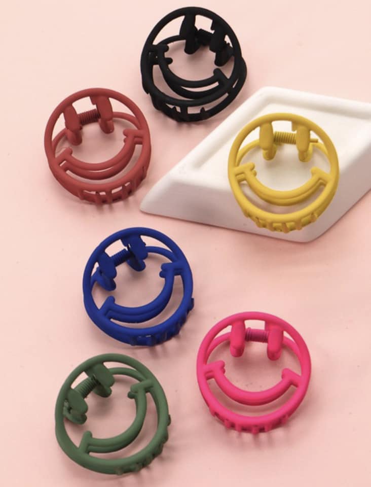 Smiley Clip